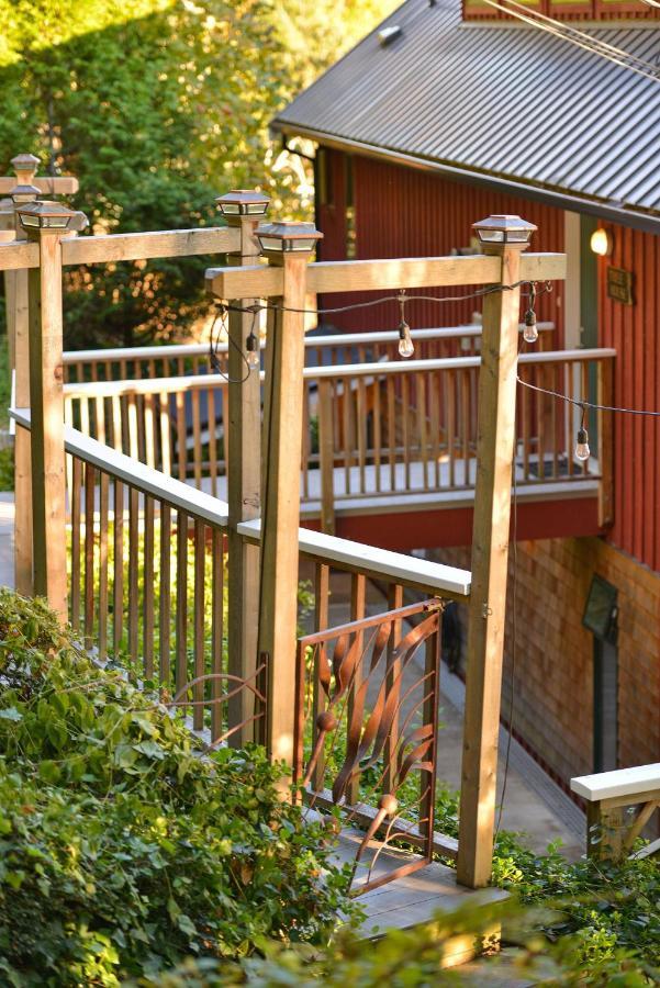 Salishan Tree House Suite 科威恰湾 外观 照片